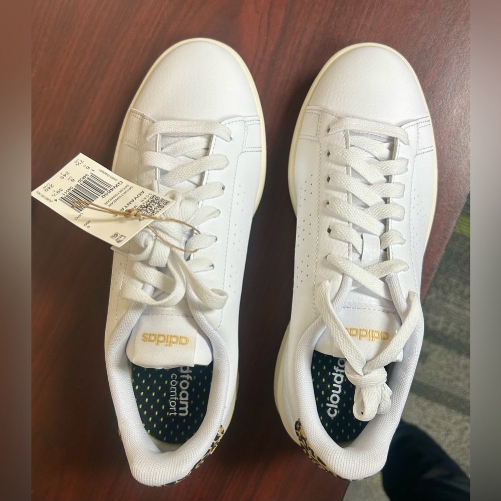 Adidas Women's White and Gold Sneakers 7.5